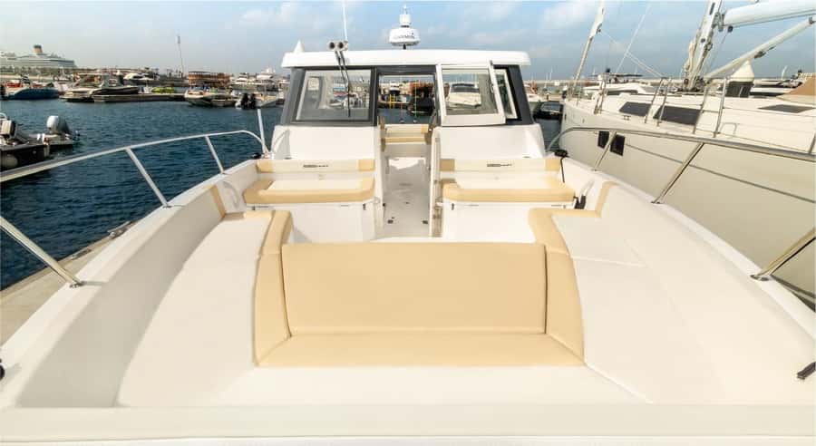 Dubai: Private Yacht Tour 36ft (+1 hr free) offer till Sep15 - A private cruise, not a full activity package