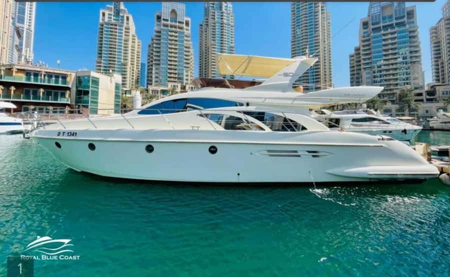 Dubai: Private Yacht Tour 50 feet - Leaving Dubai Marina on a private yacht