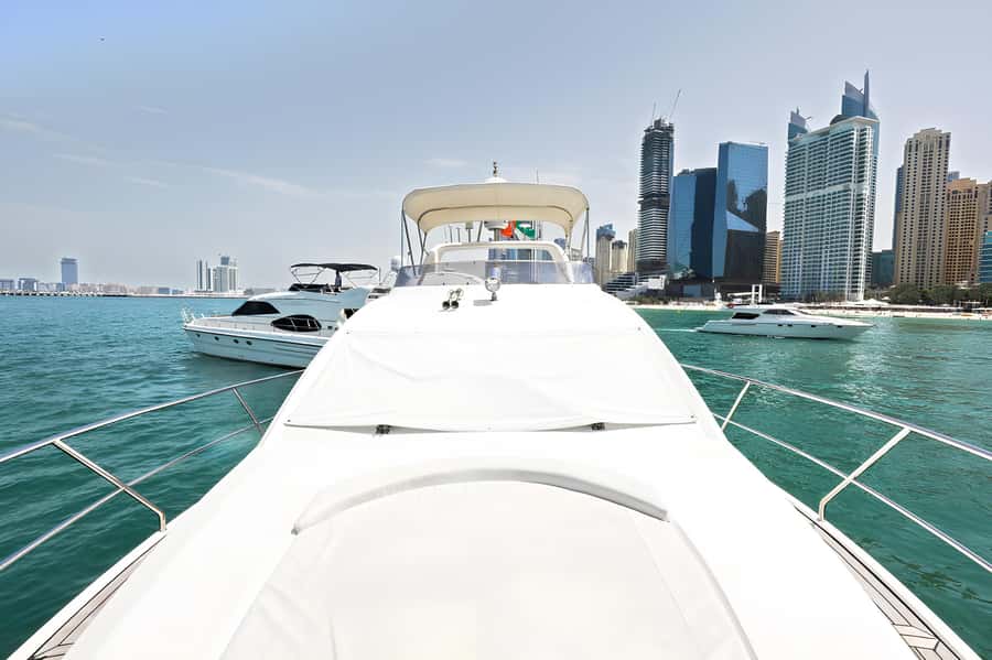 Dubai: Private Yacht Tour Experience with Soft Drinks - Cruising the Dubai Marina Canal
