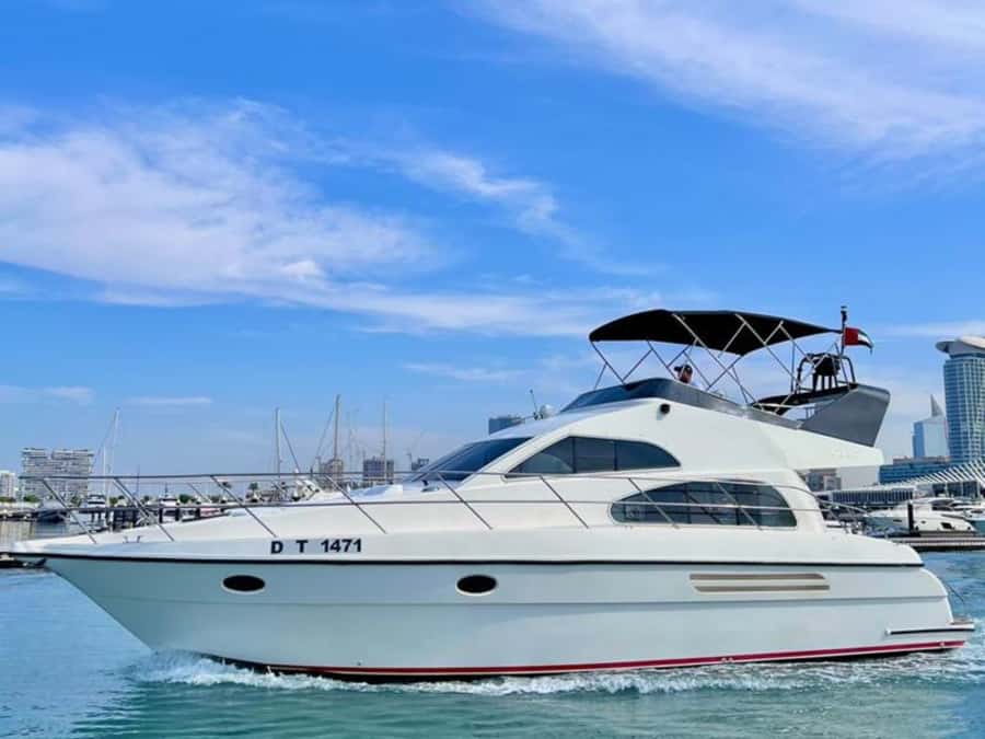Dubai:Private Yacht with and Burj Al Arab Sightseeing. - Dubai Marina is the right place to begin