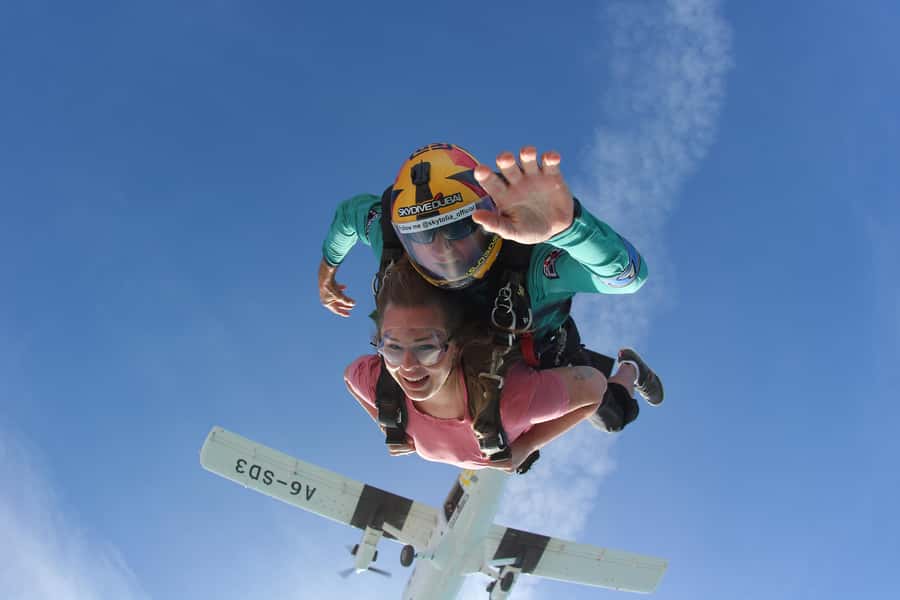 Dubai: Skydive at The Palm with Photos, Video & Yacht Tour - Why the Palm is the right place for a first jump