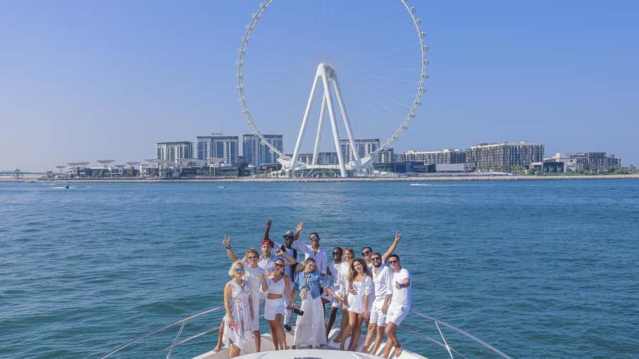 Dubai Waves & Dunes: Luxury Yacht Cruise w/ Red Dunes Safari - Who will enjoy this most