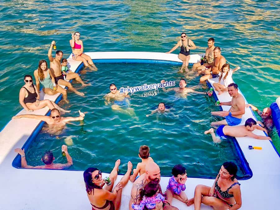 Dubai: Yacht Cruise with Swimming, Snorkeling and BBQ Lunch - Who will enjoy this cruise most?