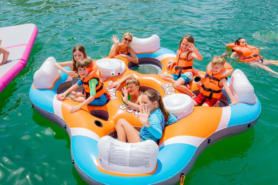 Dubai: Yacht Cruise with Swimming, Snorkeling and BBQ Lunch - Why the JBR stop changes the pace