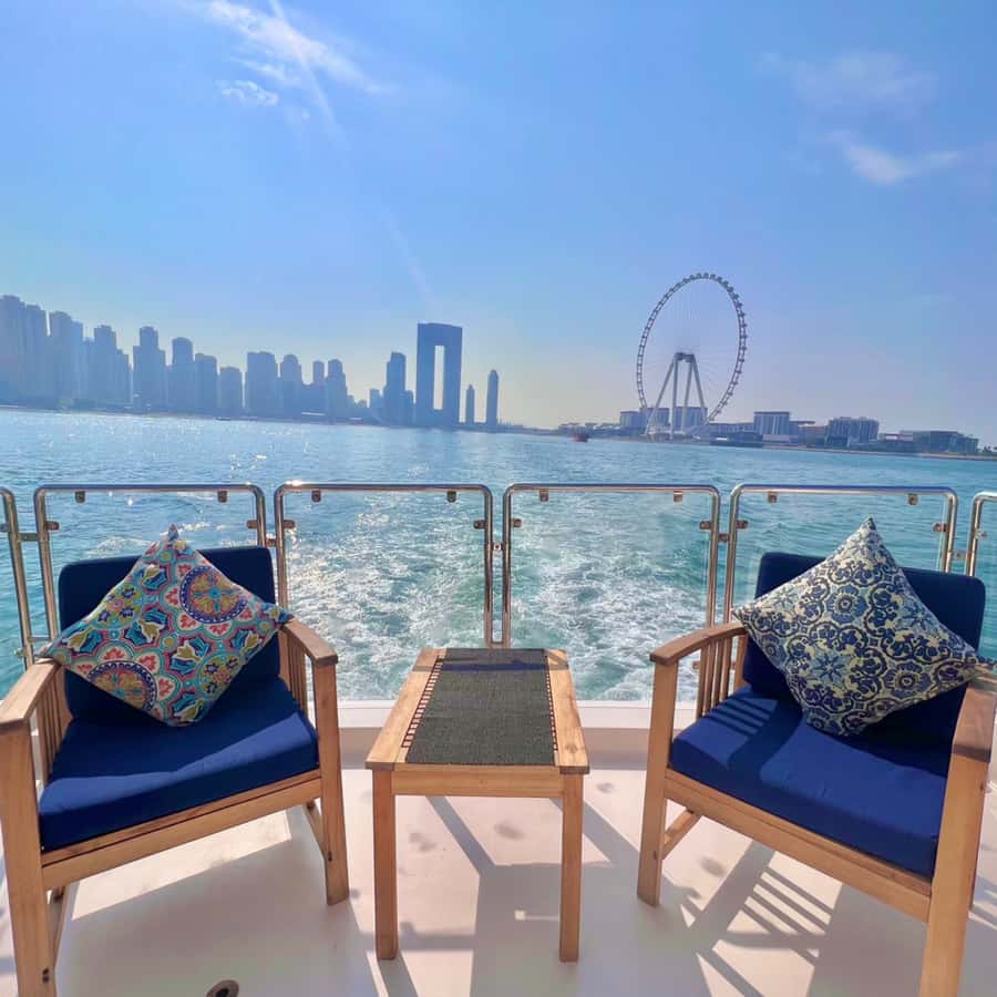Dubai:Yacht Sightseeing with 30mins Jet-ski on Ain Dubai - Who will get the best value