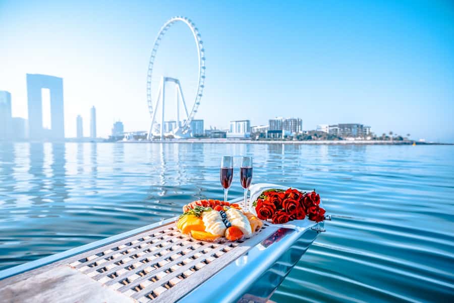 Dubai Yacht Tour - Boat Trip upto 12 guests Private event - Three hours around Palm Jumeirah and Atlantis