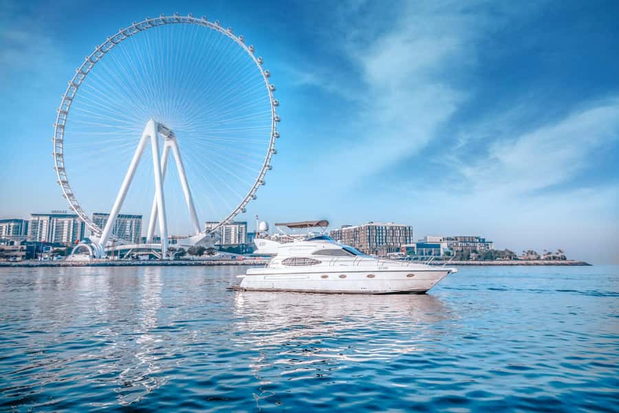 Dubai Yacht Tour - Boat Trip upto 12 guests Private event - Four and five hours for a slower celebration