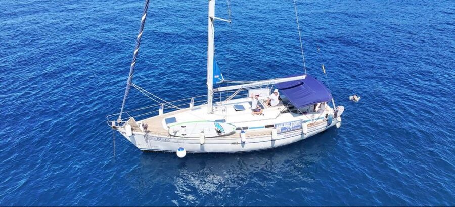 Dubrovnik yacht cruise-Elafity islands & Blue cave - Steering ZaraBella and learning the basics