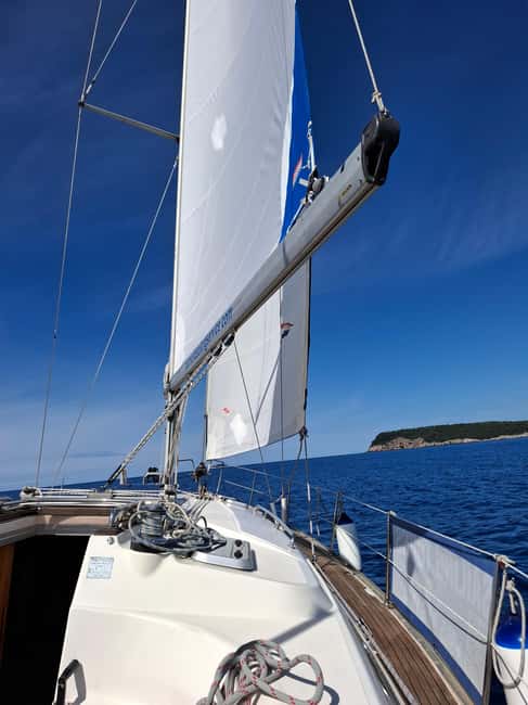 Dubrovnik yacht cruise-Elafity islands & Blue cave - What the full eight hours feel like