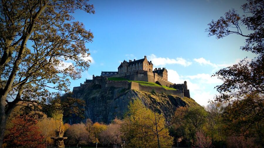 Edinburgh Shore Excursion: City Tour & Royal Yacht Britannia - Edinburgh Castle and the Stone of Destiny
