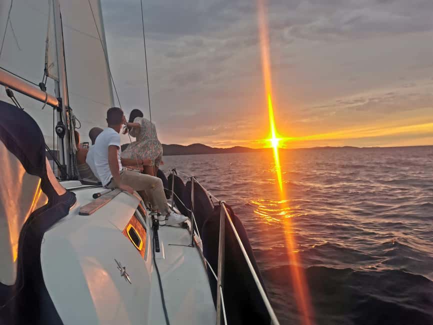 Elegant Sunset cruise under sails,large yacht,full comfort - Champagne, Comfort, and the Mood on Board