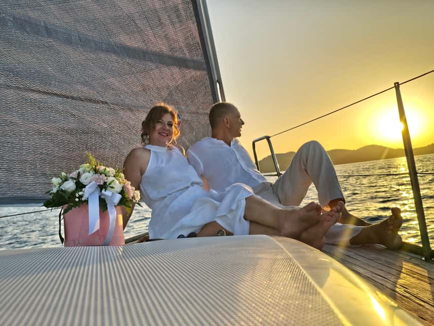 Elegant Sunset cruise under sails,large yacht,full comfort - Why Couples Book This Cruise