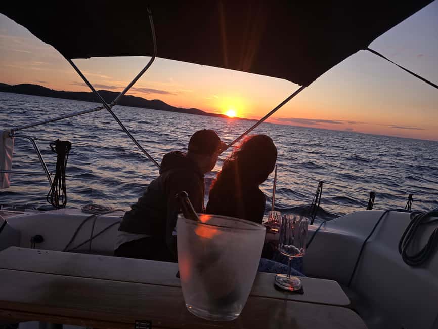 Elegant Sunset cruise under sails,large yacht,full comfort - Practical Booking Advice for a Smooth Evening