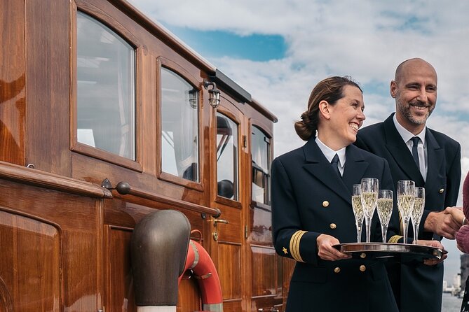 Evening aperitif tour aboard the motor yacht Fitzgerald - Timing, group size, and the important arrival tip