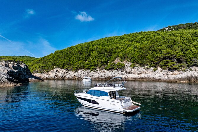 Exclusive Luxury Yacht Tour of the Elaphiti Islands - From Gruž Port to Dubrovnik’s sea walls