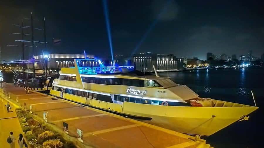 Exotic Yacht - Tour through the bay of Cartagena - A sunset cruise built around the Bay of Las Ánimas
