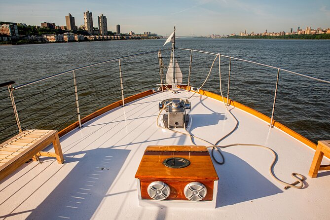 Fall Foliage Cruise on Yacht Full Moon from Chelsea Piers - The Little Red Lighthouse and a small New York story