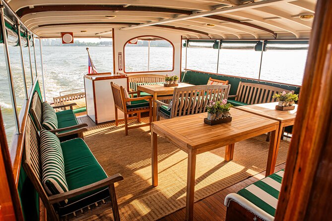 Fall Foliage Cruise on Yacht Full Moon from Chelsea Piers - What the $110.92 price includes