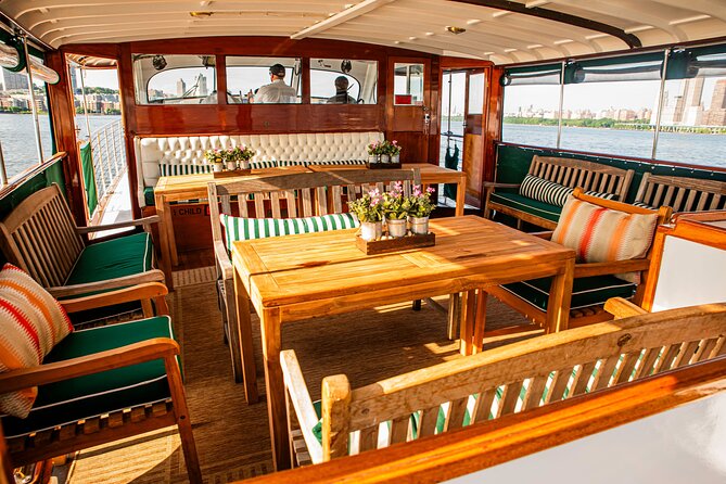 Fall Foliage Cruise on Yacht Full Moon from Chelsea Piers - Weather, clothing, and comfort aboard