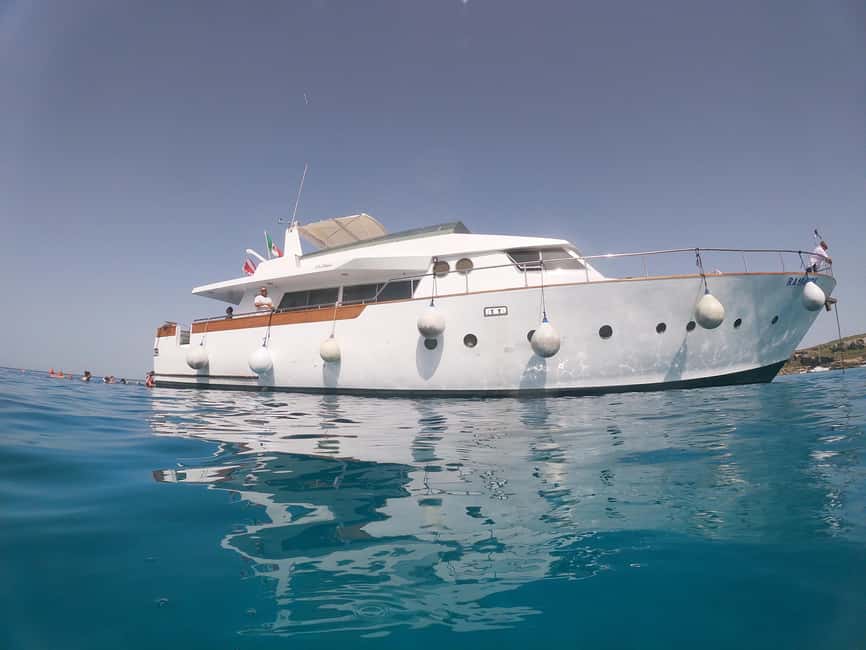 Favignana e Levanzo: tour condiviso Yacht Shalimar IV - Sailing from Trapani on Yacht Shalimar IV