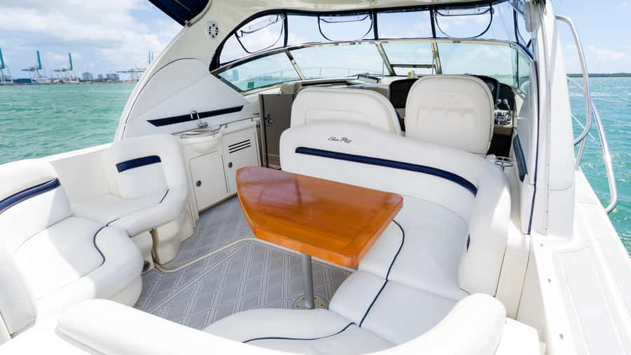 Fort Lauderdale: Private Yacht Cruise - Your own music, drinks, and a private group
