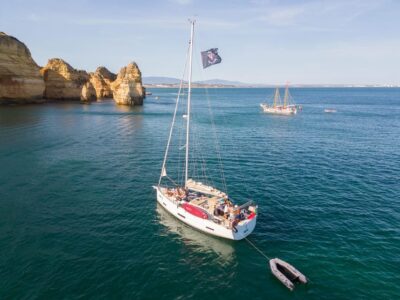 Ponta da Piedade Half-Day Yacht Cruise