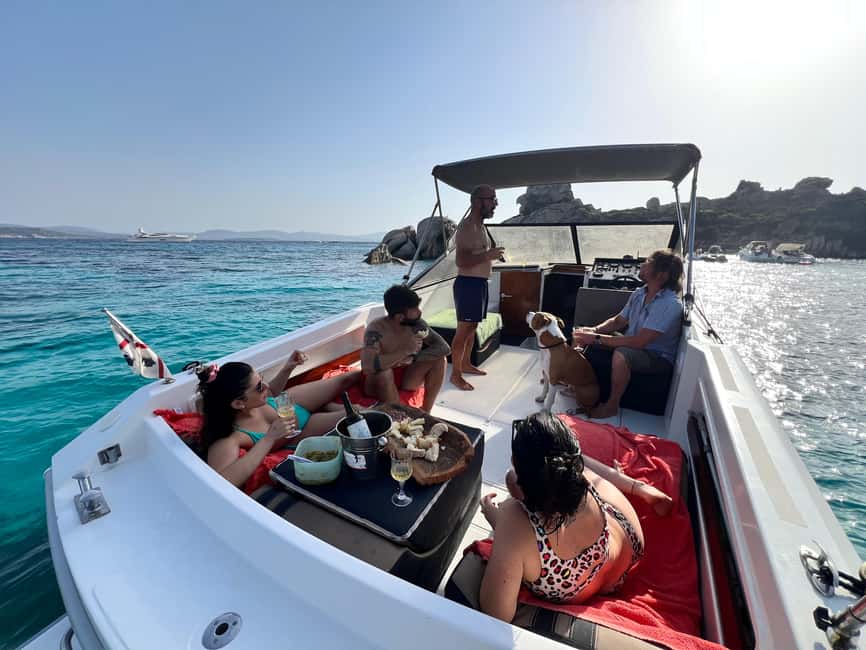 From Palau/La Maddalena: All inclusive Yacht Tour - Spargi: two excellent swimming coves