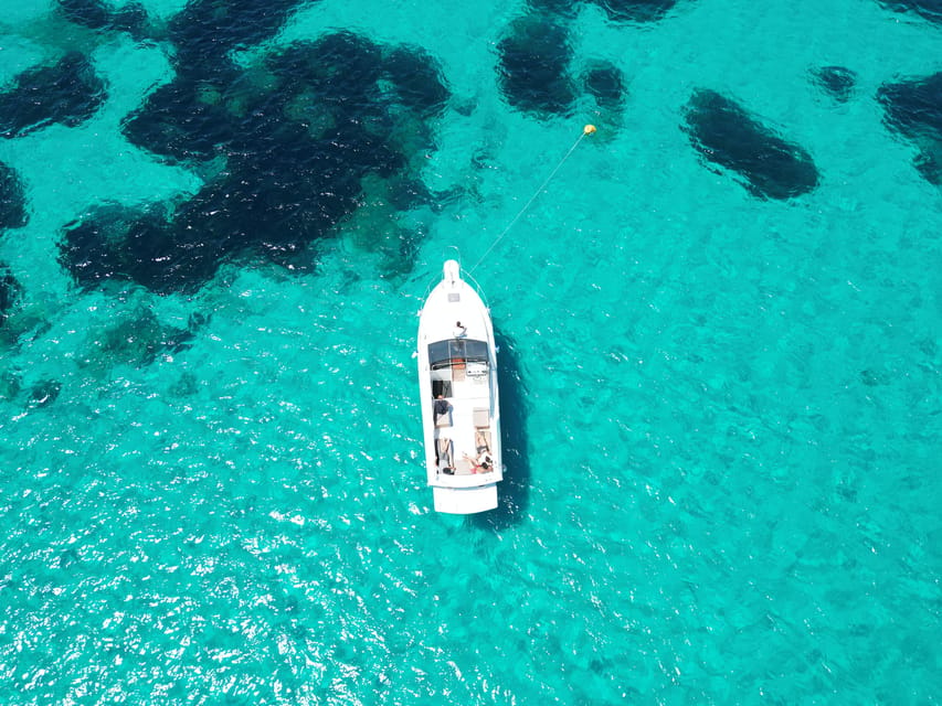 From Palau/La Maddalena: All inclusive Yacht Tour - Budelli and the famous Pink Beach