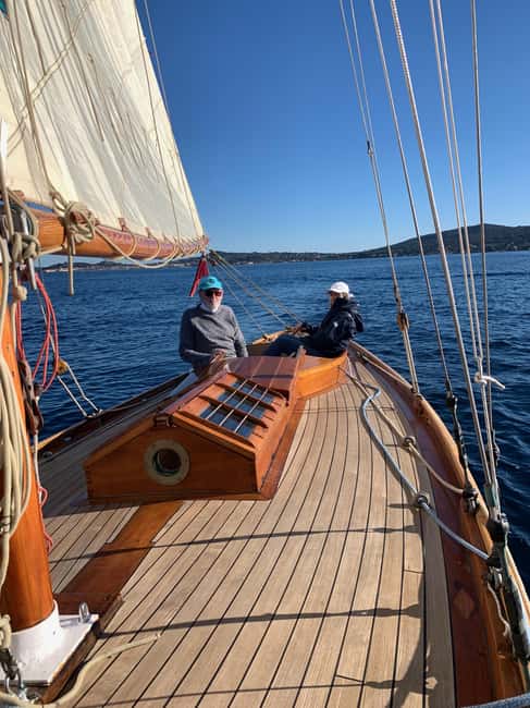 From Port Grimaud: Half-Day Classic Yacht Sailing Experience - Sailing Toward Saint-Tropez Under Canvas