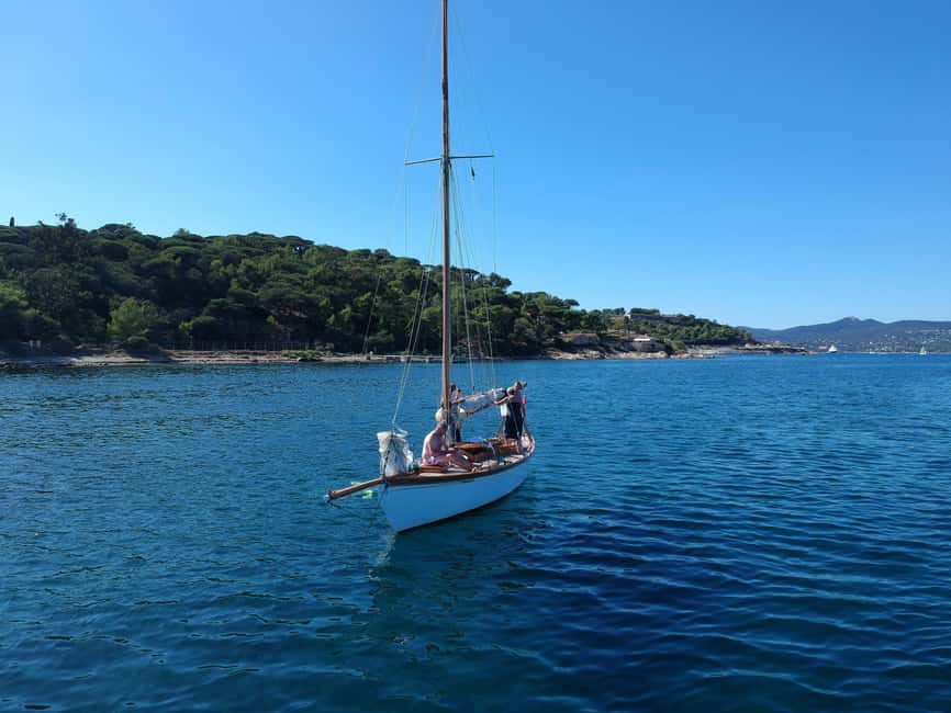 From Port Grimaud: Half-Day Classic Yacht Sailing Experience - Who Will Enjoy This Sailing Trip Most