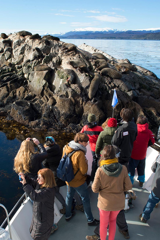 From Ushuaia: Beagle Channel Yacht Sailing Tour - The 45-minute trail on Bridges Island