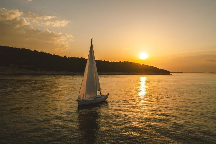 From Valletta: Romantic Sunset Cruise on a Sailing Yacht - Sailing past Valletta and the Grand Harbour