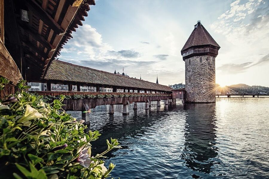 From Zurich: Day Trip to Lucerne with Optional Yacht Cruise - Why Lucerne works so well as a day trip from Zurich