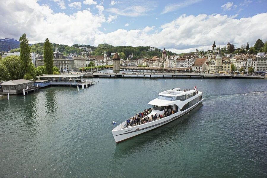 From Zurich: Day Trip to Lucerne with Optional Yacht Cruise - The ride from Zurich and meeting at the bus station