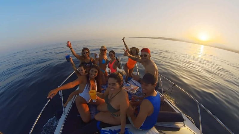 Fuengirola: Magical Sunset Yacht Tour - Why the water gives you a better sunset view