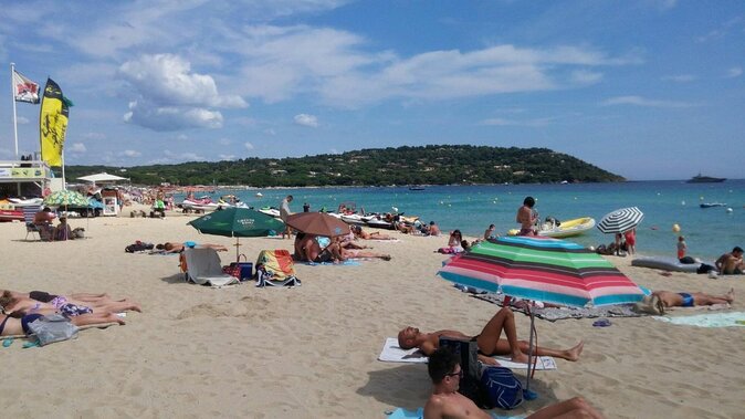 Full Day Private Yacht Charter on our Pershing 40 in Saint Tropez - A private yacht day with Saint-Tropez as the backdrop