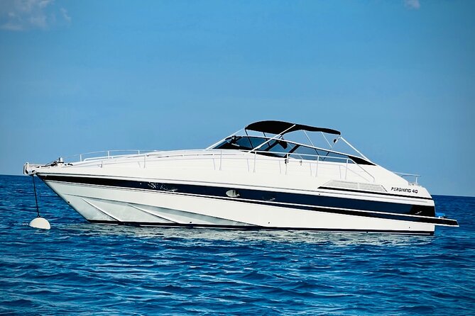 Full Day Private Yacht Charter on our Pershing 40 in Saint Tropez - The Citadel viewed from the sea