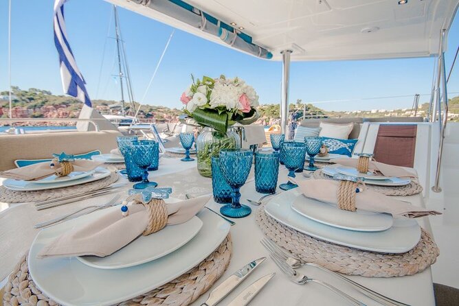 Full Day Yacht Tour in Catamaran Naxos Greece - What the catamaran ride feels like