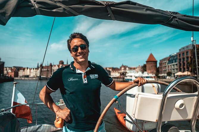 Gdansk Motlawa and Port Yacht Cruise with Welcome Drink - Key points to know before booking
