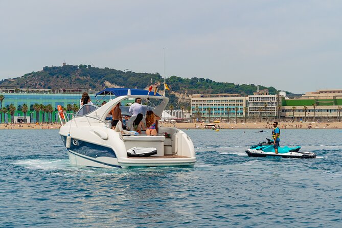 Gobbi Yacht Rental in Barcelona 9 Pax 2/4/8hs - Meeting point, timing, and booking details