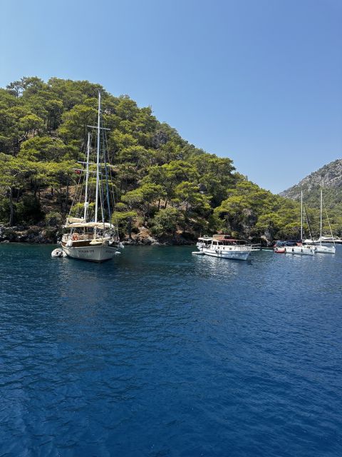 Gocek: Yacht Trip and 12 Island Full-Day Tour with Lunch - Who will get the most from this cruise