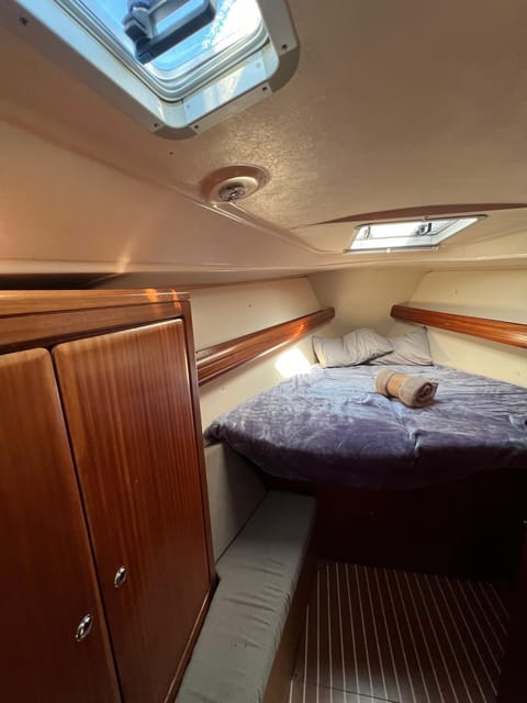 Golden Hour on Elegant Yacht: Sunset Tour in Lagos, Algarve - Key points to know before you book