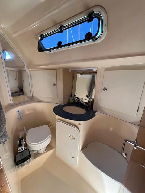 Golden Hour on Elegant Yacht: Sunset Tour in Lagos, Algarve - Meia Praia from the Atlantic side