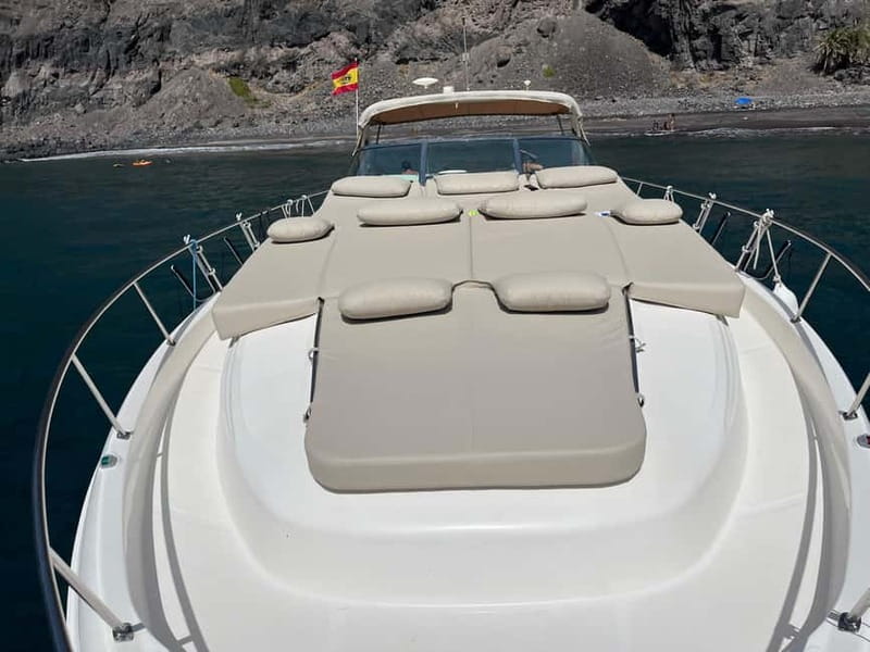 Gran Canaria: Shared yacht trip with drinks, lunch, and snorkeling - Key points at a glance
