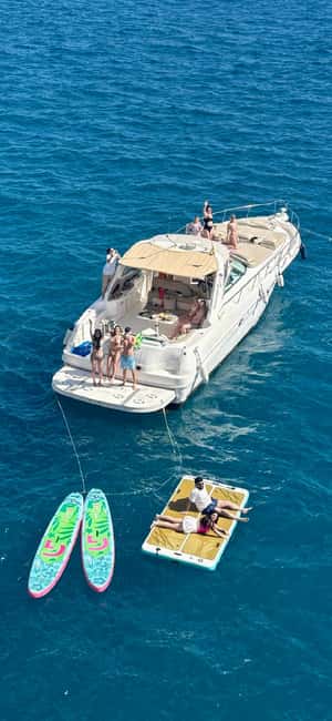 Gran Canaria: Shared yacht trip with drinks, lunch, and snorkeling - Tapas, cava, and the open bar