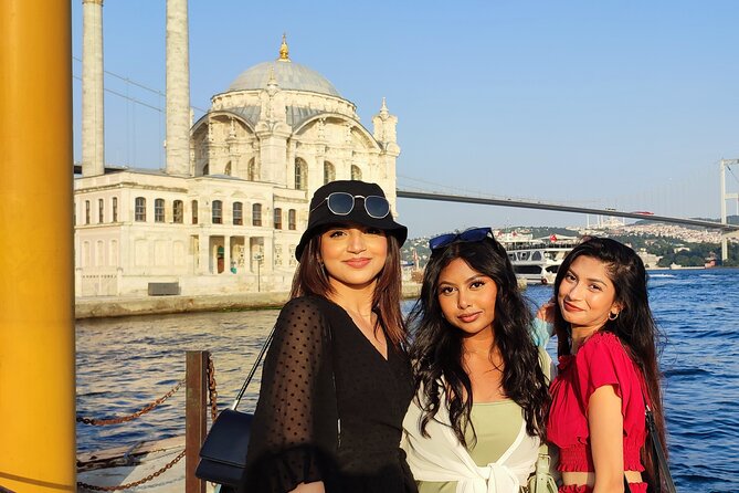 Guided Bosphorus Afternoon Cruise on Luxury Yacht - Kuzguncuk, the Maiden’s Tower, and Üsküdar
