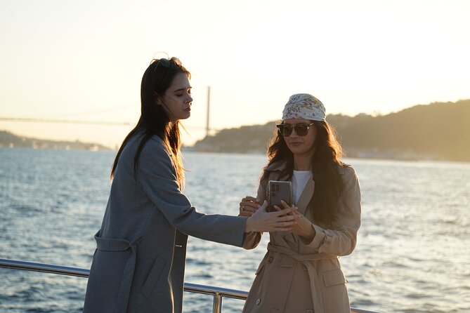 Guided Bosphorus Afternoon Cruise on Yacht - Rumeli Fortress at the narrowest point