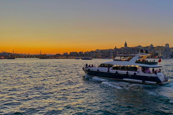 Guided Bosphorus Sunset Cruise on Luxurious Yacht - Small Group Cruise - Beylerbeyi Palace on the Asian shore
