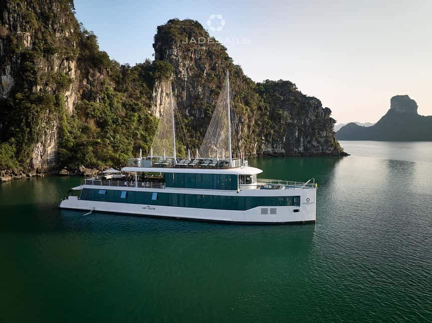 Ha Long–Lan Ha Luxury Yacht Day Cruise from Hanoi - Key points at a glance