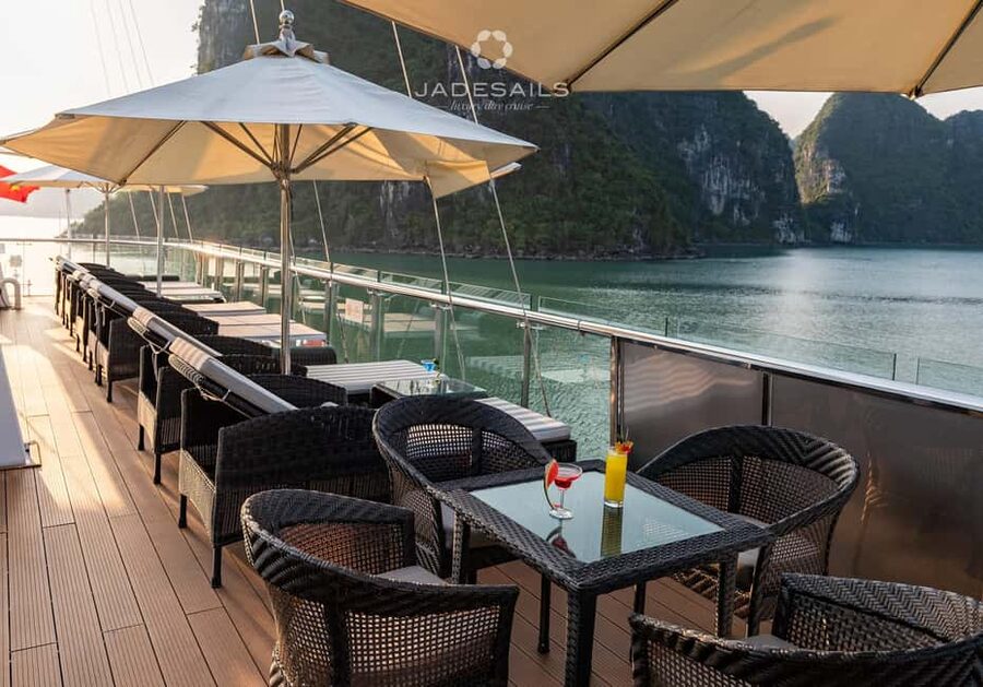 Ha Long–Lan Ha Luxury Yacht Day Cruise from Hanoi - Should you book the JadeSails day cruise?